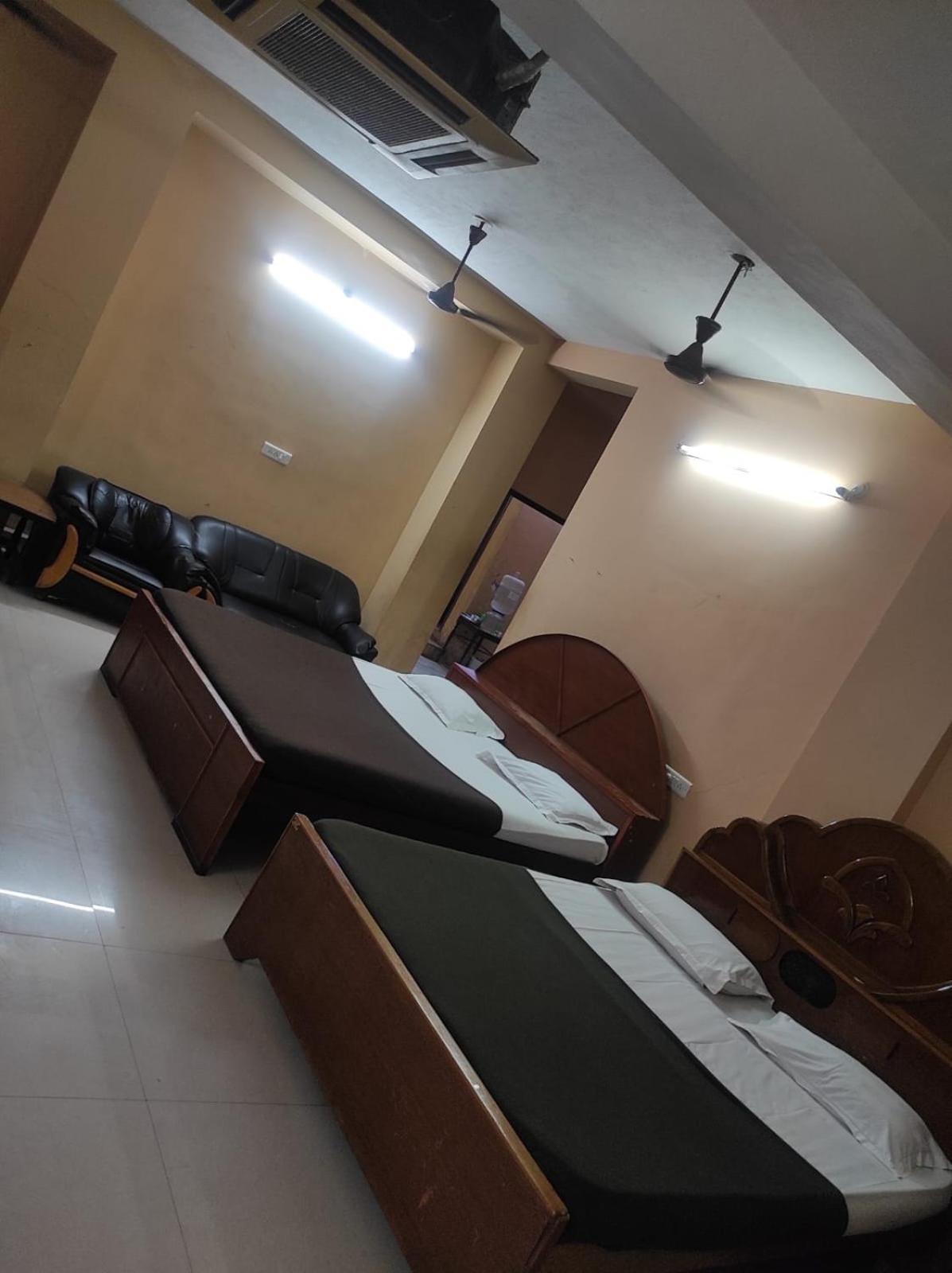 Hotel Soorya International Pondicherry Exteriör bild